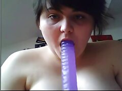 Brunette horny ແກ່ເຮັດໃຫ້ຜູ້ຊາຍຍາກ