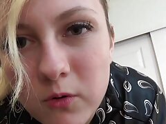 ກົ້ນເປັນຕາຫນ້າກິນ Brunette banged voraciously ສຸດ cock