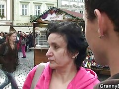 ສະໂມສອນຜູ້ຊາຍໃນຊຸດ tear cocks chick